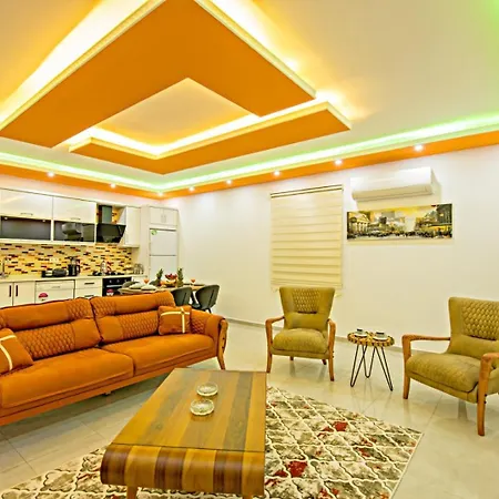 Yuecel Uezuemlue 4*